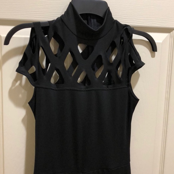 Beautiful brand new cut out pant suit - Picture 2 of 5